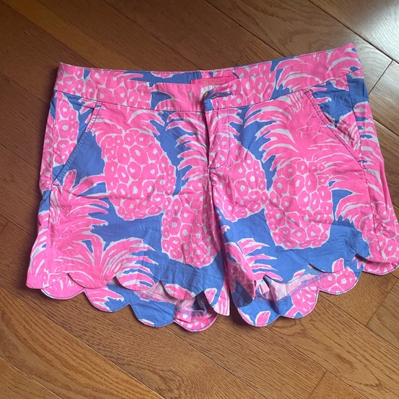 Lilly Pulitzer Pants - Lilly Pulitzer shorts size 4